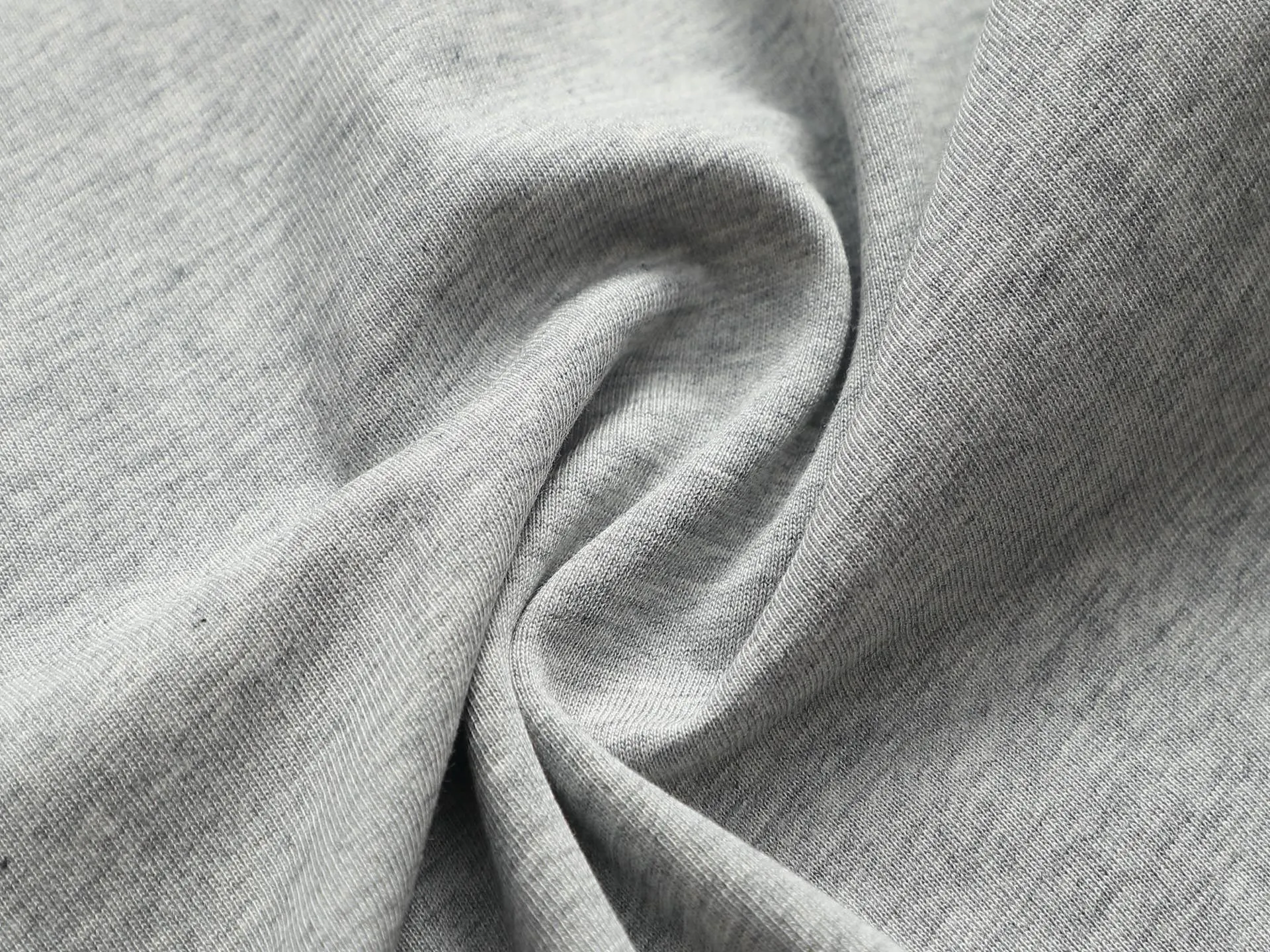 BALMAN round neck short sleeves. Simple three-dimensional letter flocking logo logo is exquisitely upgraded. The original fabric is official Same Style. Double-ply large terry fabric is dyed in the same vat. It feels very comfortable. The latest brick cabinet synchronization for spring and summer. Fashionable and personalized. Super Versatile. A good-looking short sleeve. Very suitable for both men and women. A must-have for everyone. Hang tag. Collar label. Washed wheat. Three labels are complete. Color: White Black Gray Size: XS~L